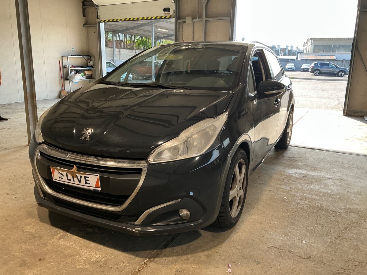 Peugeot 208 2017 — photo 1