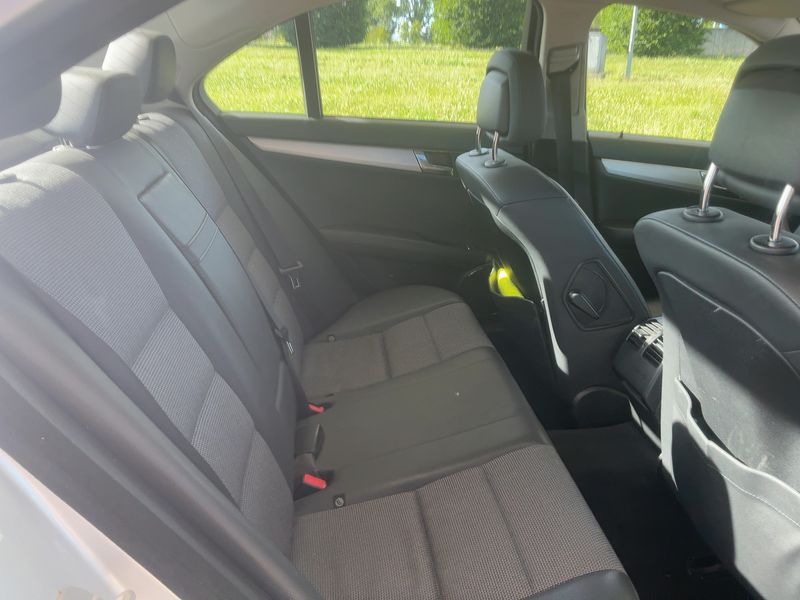 Mercedes-Benz C-Klasse C 250 CDI 4Matic BlueEfficiency Avantgarde 2011 – снимка 19