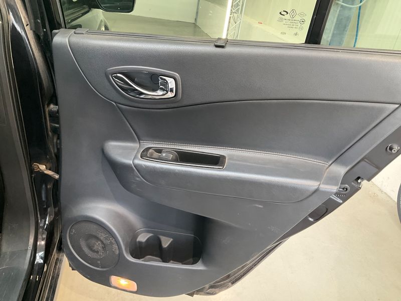 Renault Koleos 2.0 dCi Exception 2011 – снимка 25
