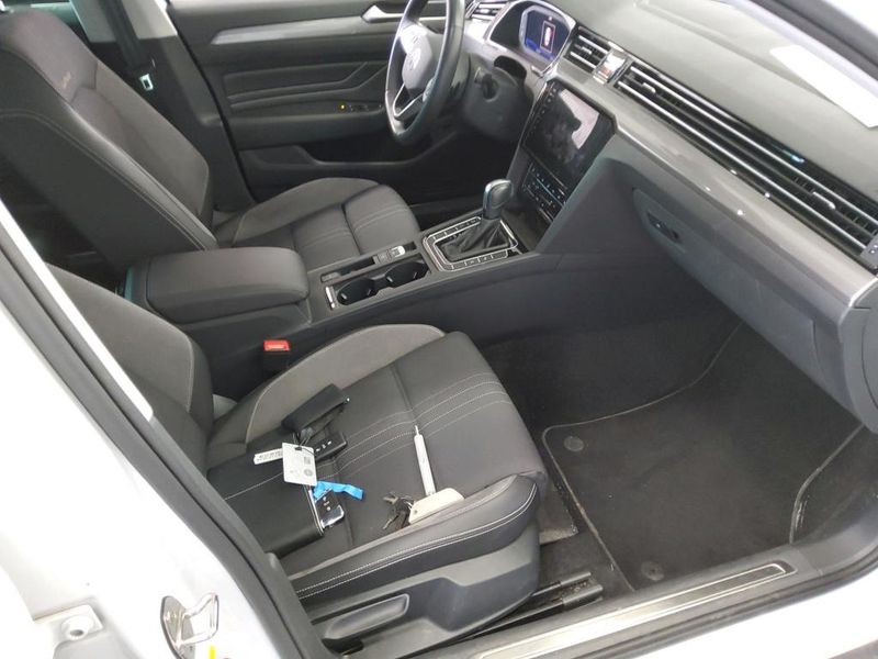 Volkswagen Passat Alltrack 2.0 TDI 4Motion — zdjęcie 8