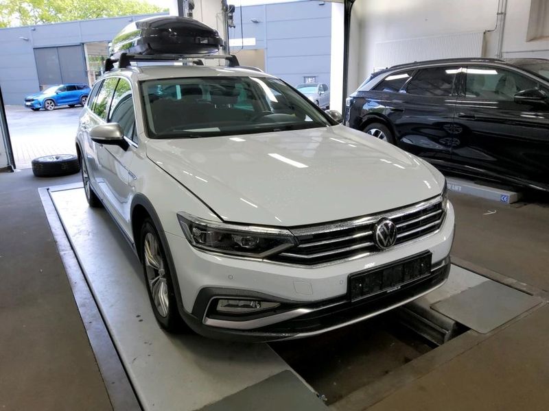 Volkswagen Passat Alltrack 2.0 TDI 4Motion — zdjęcie 5
