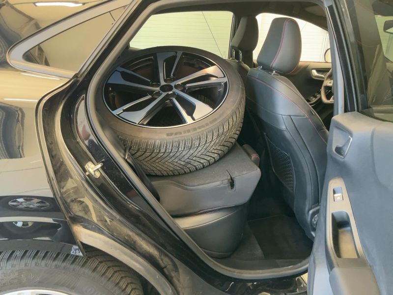Ford Puma 1.0 EcoBoost ST-Line X — zdjęcie 14