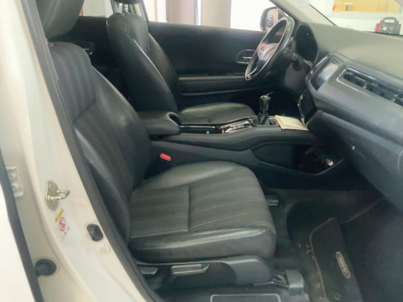 Honda HR-V 1.6 DTEC Executive — zdjęcie 11