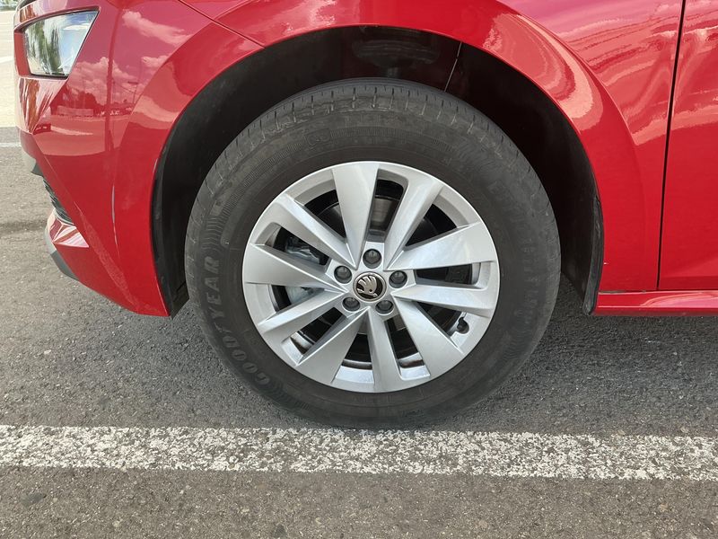 Skoda Kamiq 1.0 TSI Ambition 2024 – снимка 3