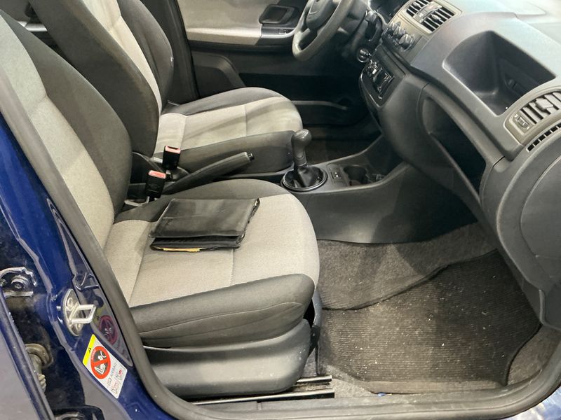 Skoda Roomster 1.2 Plus Edition — zdjęcie 3