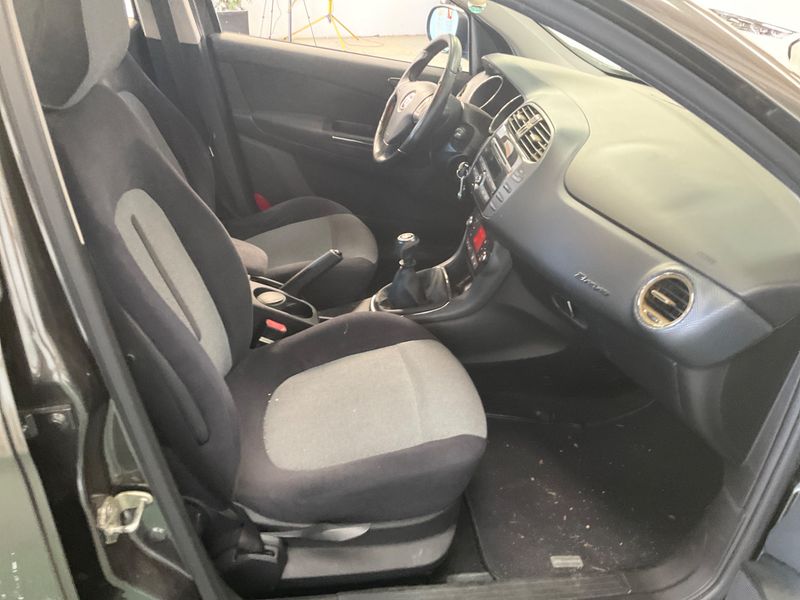 Fiat Bravo 1.9 JTD Multijet Emotion — zdjęcie 3