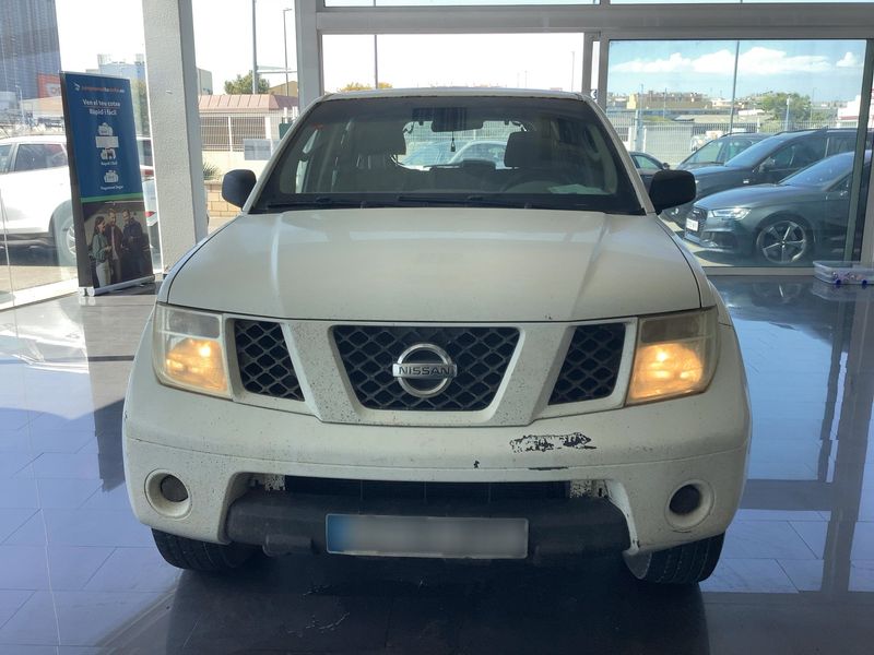 Nissan Pathfinder 2.5 dCi SE — zdjęcie 9