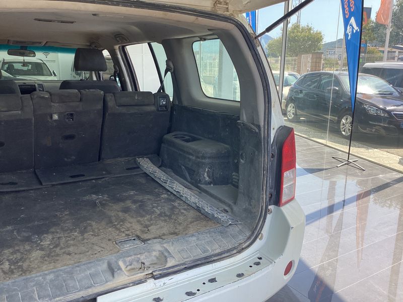 Nissan Pathfinder 2.5 dCi SE 2005 – снимка 37