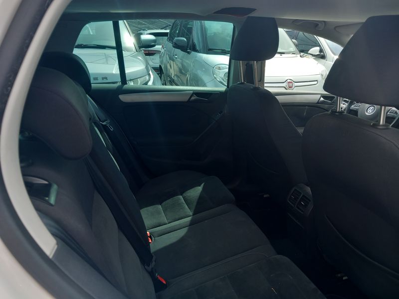 Volkswagen Golf VI 2.0 TDI Highline 4Motion — zdjęcie 13