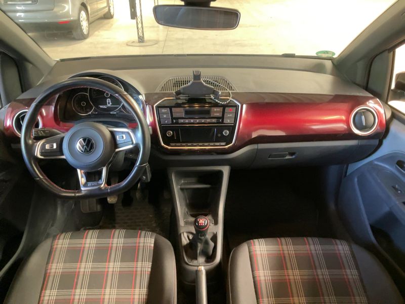 Volkswagen up! 1.0 TSI GTI — zdjęcie 12
