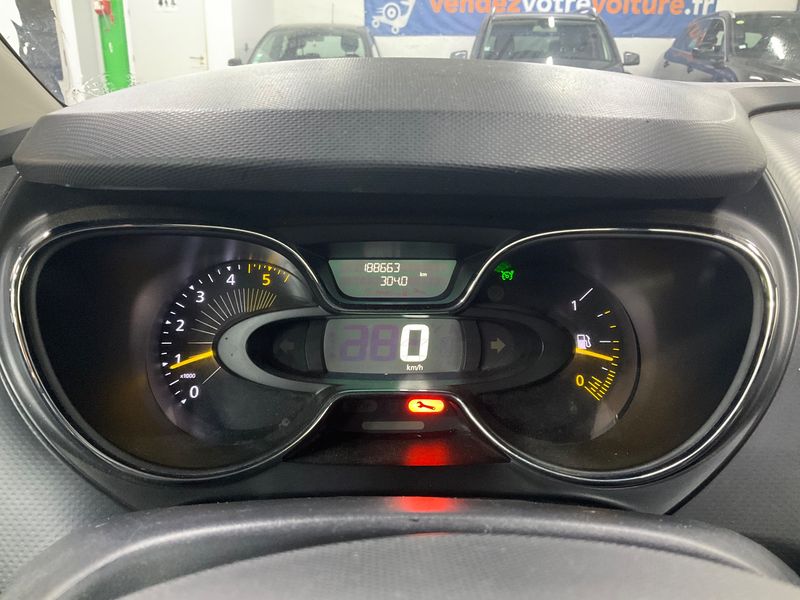Renault Captur 1.5 dCi Energy Business Eco2 2014 – снимка 18