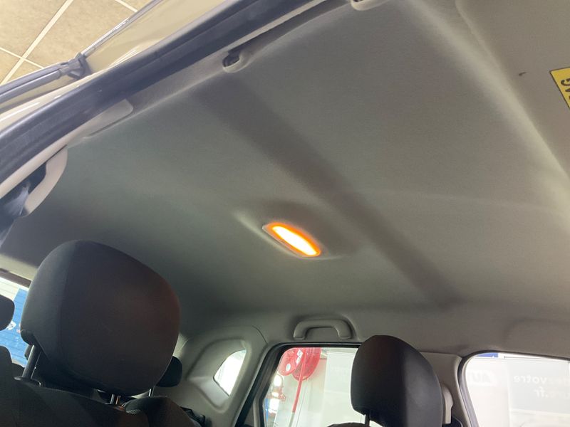 Renault Captur 1.5 dCi Energy Business Eco2 2014 – снимка 27