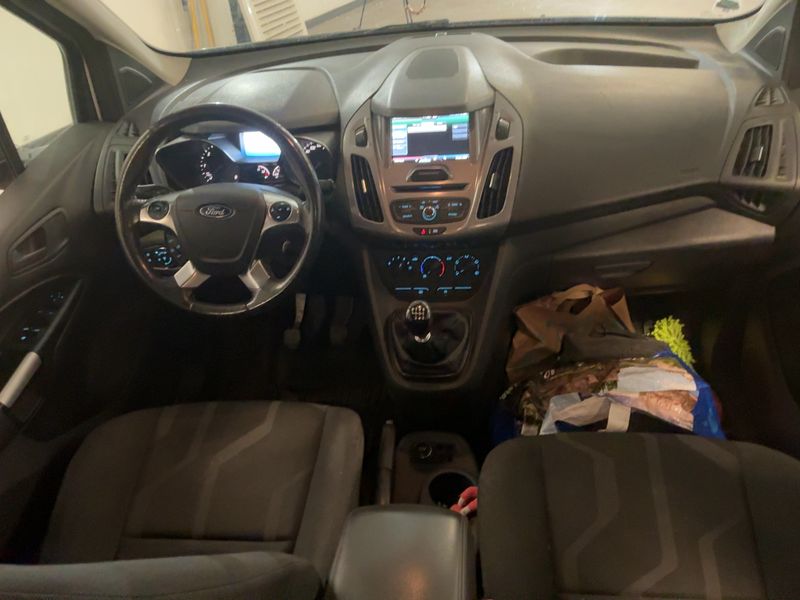 Ford Tourneo Connect 1.5 TDCi Trend — zdjęcie 12