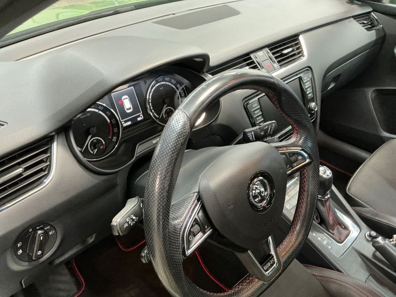 Skoda Octavia 2.0 TDI RS 2014 – снимка 23