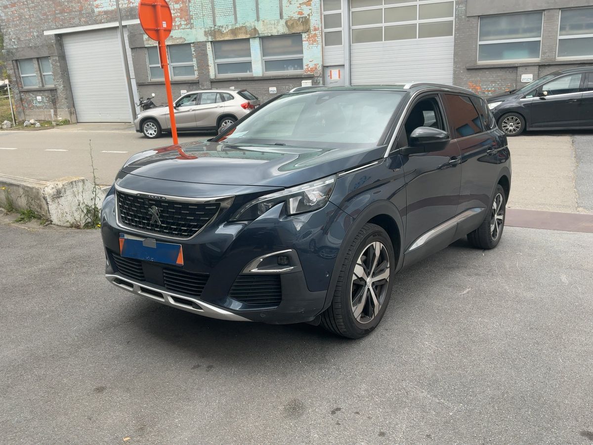 Peugeot 5008 2018 — photo 1