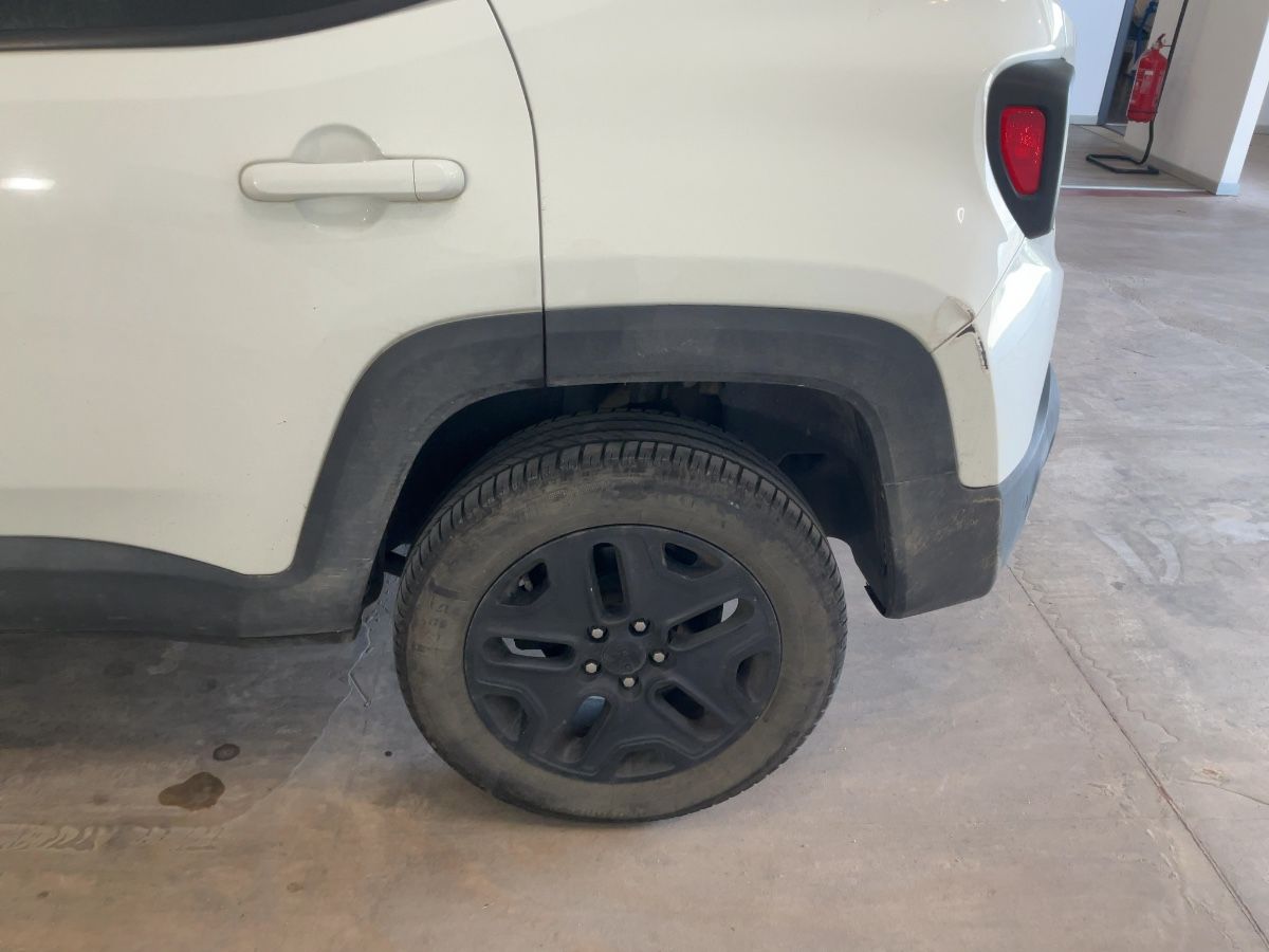 Jeep Renegade 2016 — photo 6