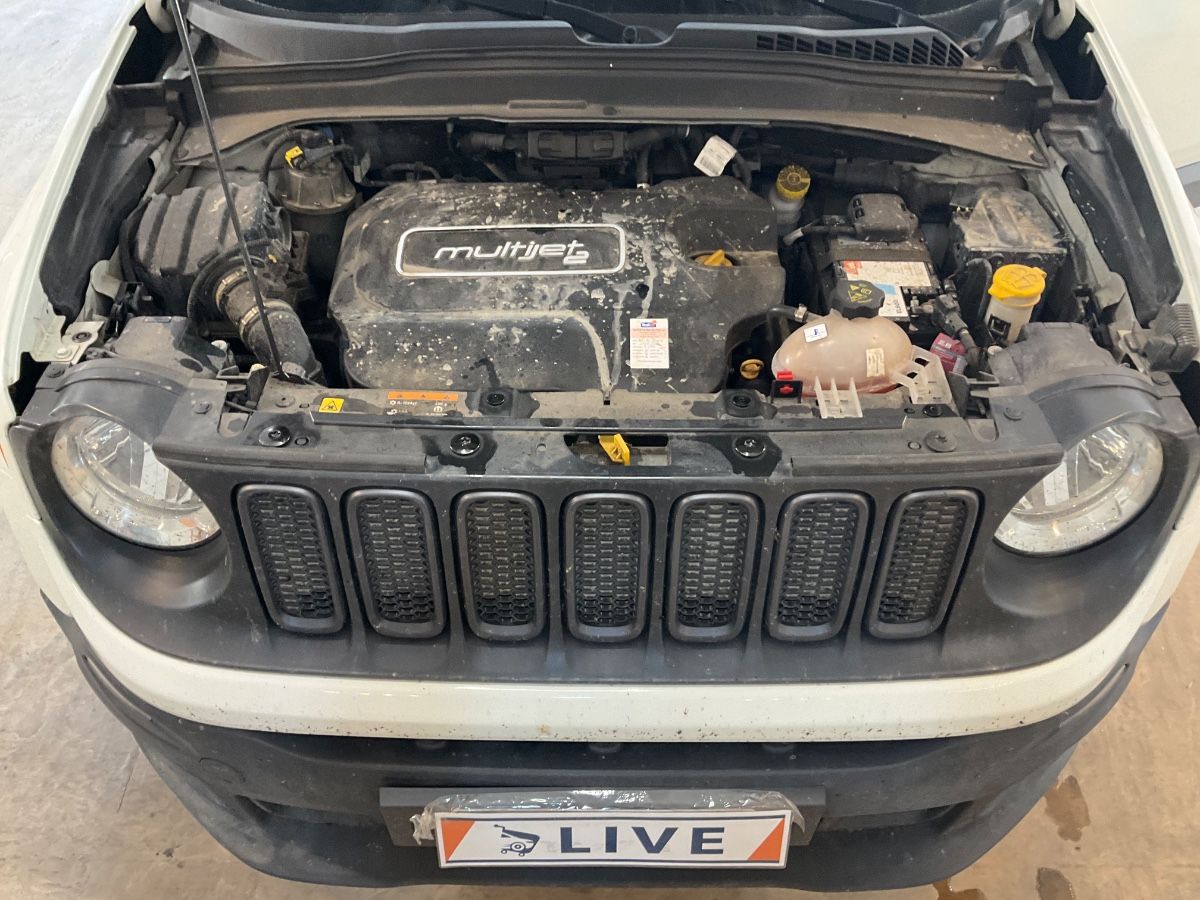 Jeep Renegade 2016 — photo 28
