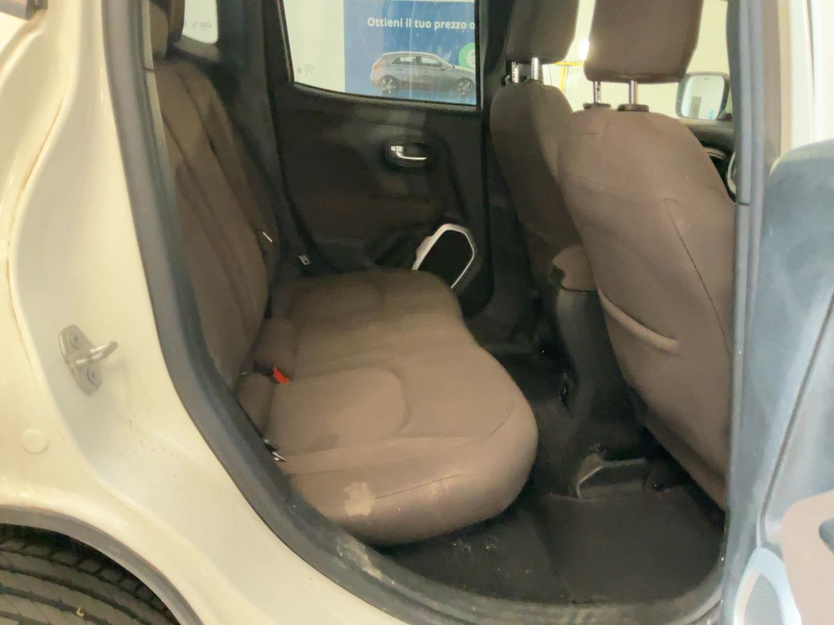 Jeep Renegade 2016 — photo 20