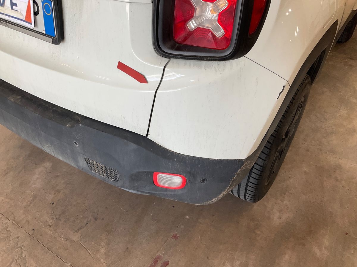 Jeep Renegade 2016 — photo 41