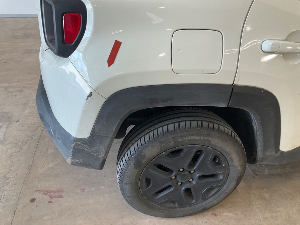Jeep Renegade 2016 — photo 33