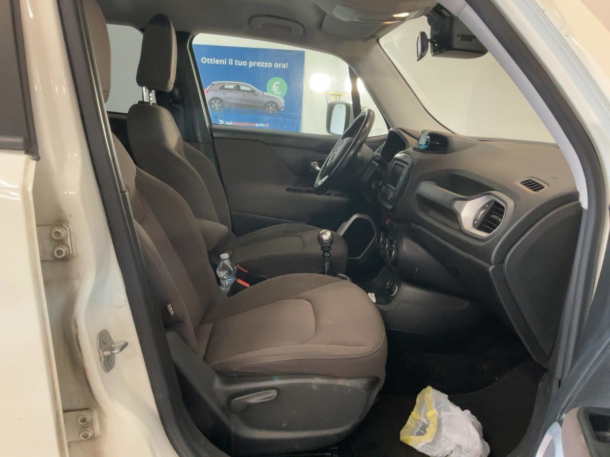 Jeep Renegade 2016 — photo 17