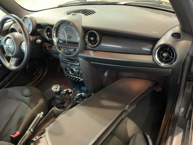 MINI Cabrio Cooper S — zdjęcie 12