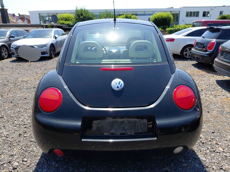 Volkswagen New Beetle 2.0 — zdjęcie 4