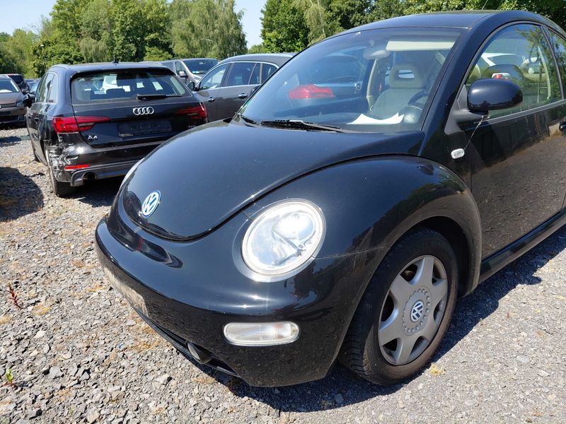 Volkswagen New Beetle 2.0 — zdjęcie 2
