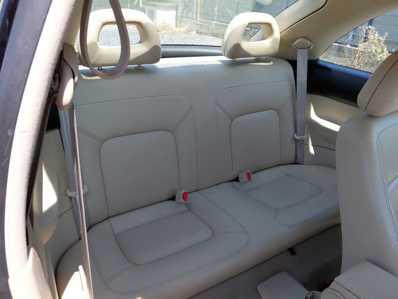 Volkswagen New Beetle 2.0 — zdjęcie 13