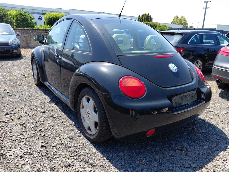 Volkswagen New Beetle 2.0 — zdjęcie 3