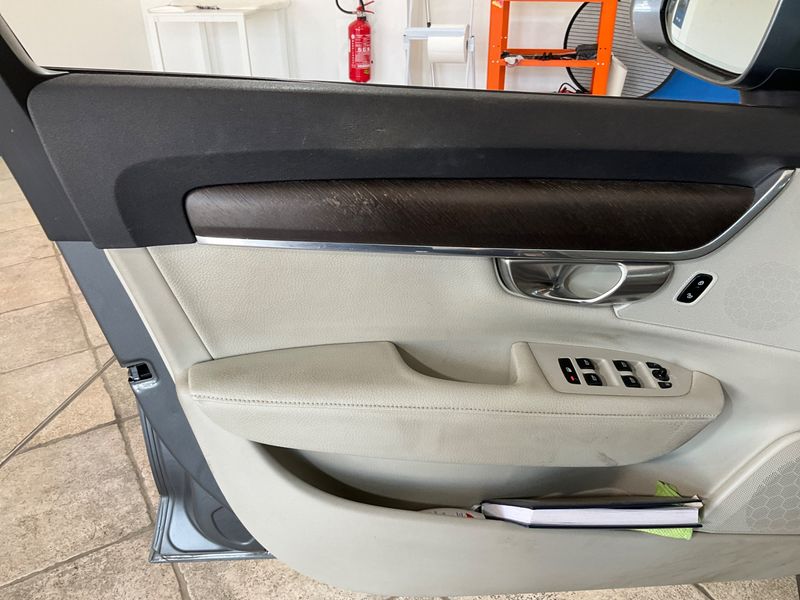 Volvo V90 Cross Country 2.0 T5 Business Plus AWD 2019 – снимка 21