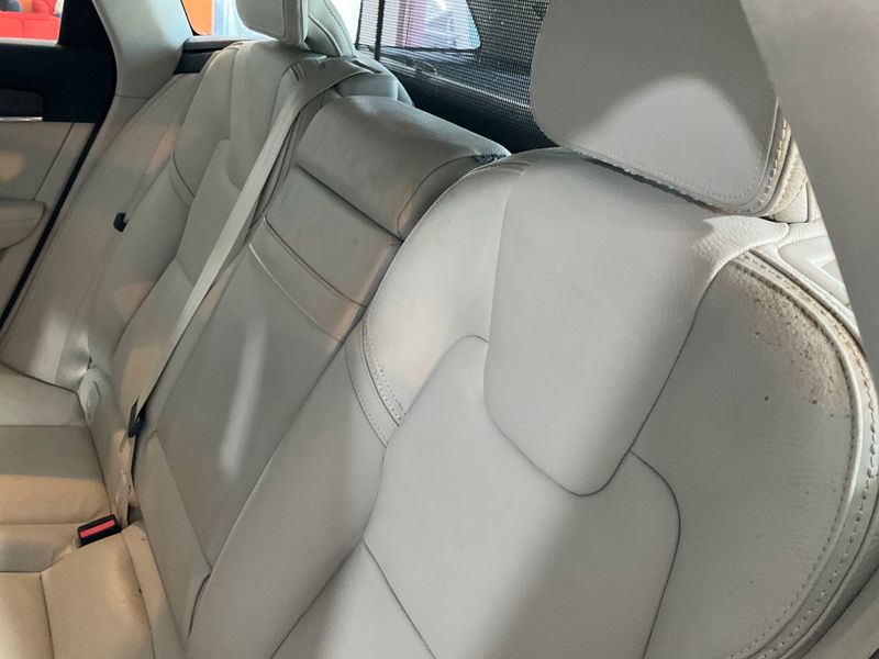 Volvo V90 Cross Country 2.0 T5 Business Plus AWD 2019 – снимка 22