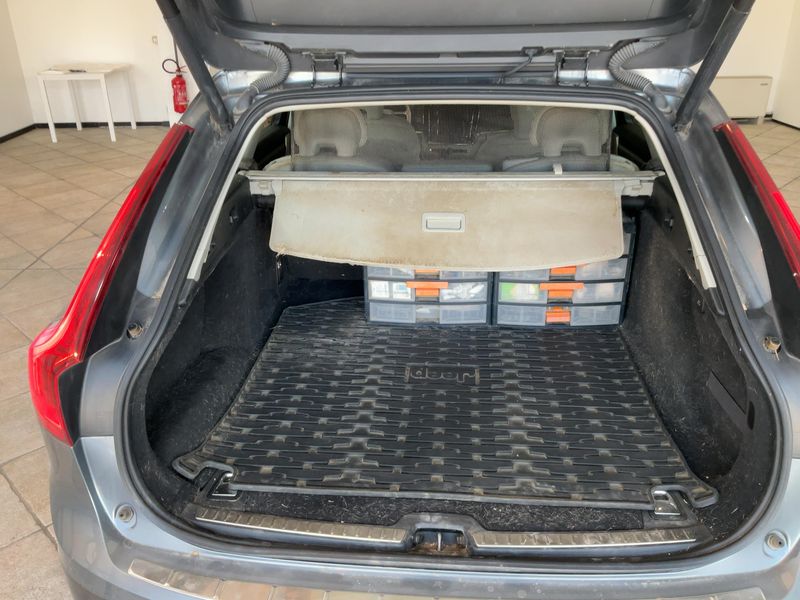 Volvo V90 Cross Country 2.0 T5 Business Plus AWD — zdjęcie 10