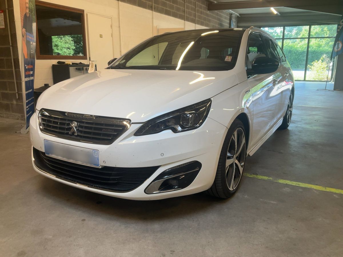 Peugeot 308 2016