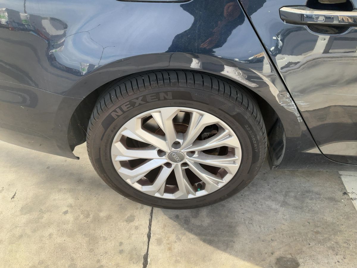 Audi A4 2016 — photo 10