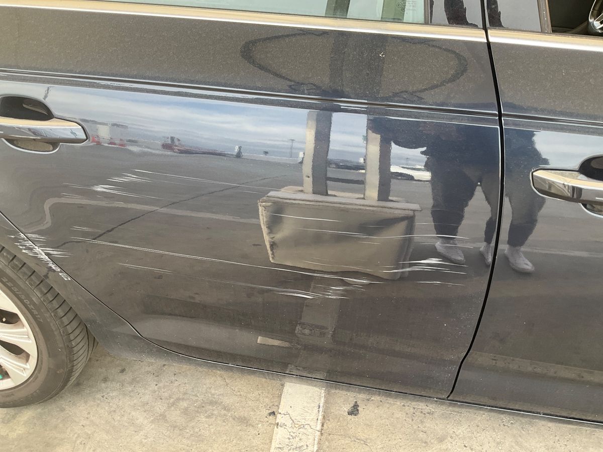 Audi A4 2016 — photo 27