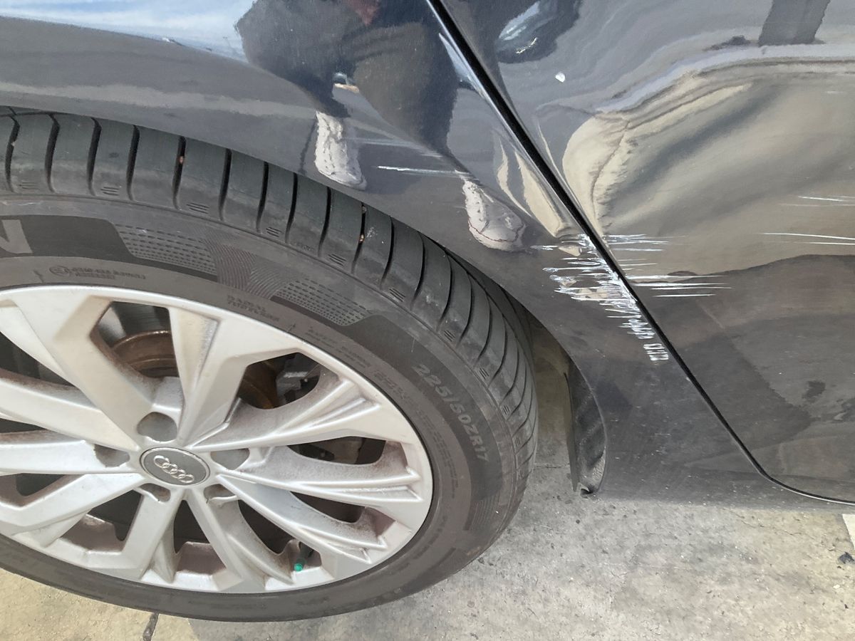 Audi A4 2016 — photo 26