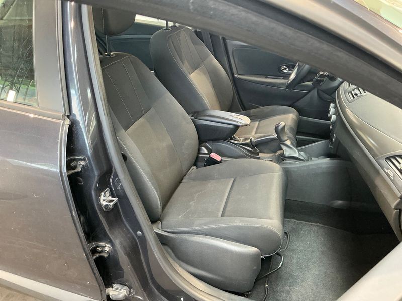Renault Megane 1.6 Je t'aime 2013 – снимка 3