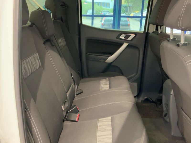 Ford Ranger 2.2 TDCi Doppelkabine 4x4 XLT — zdjęcie 14