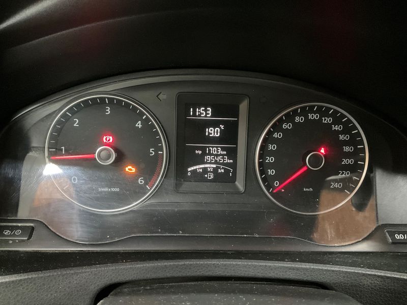 Volkswagen T5 Kombi 2.0 TDI lang — zdjęcie 13