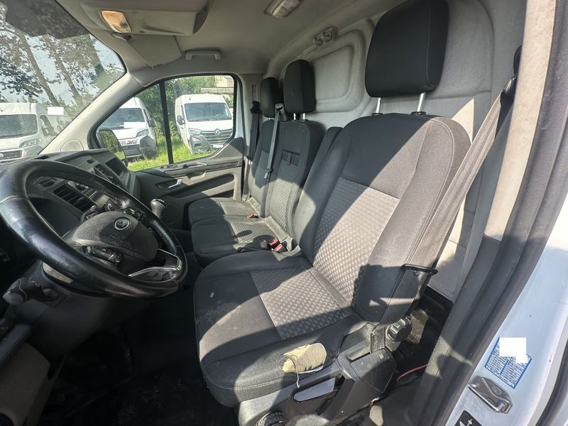 Ford Transit Custom 2.0 TDCi 300 L1 Trend — zdjęcie 13