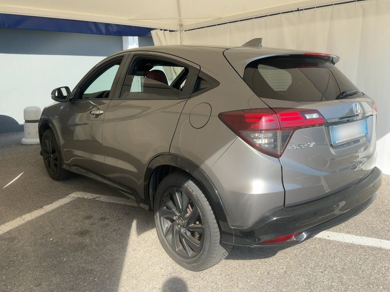 Honda HR-V 1.5 VTEC Sport — zdjęcie 3