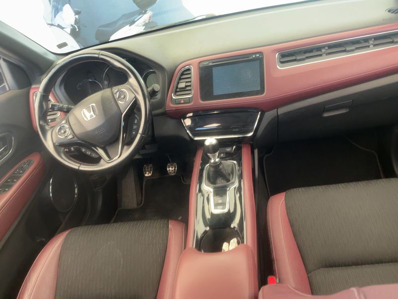 Honda HR-V 1.5 VTEC Sport — zdjęcie 12