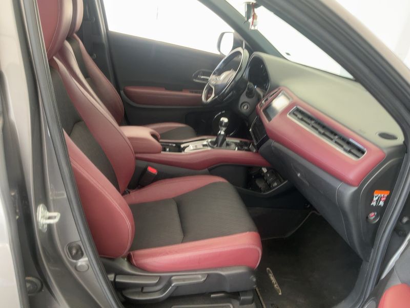 Honda HR-V 1.5 VTEC Sport — zdjęcie 11