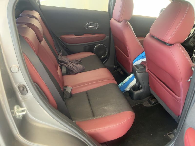 Honda HR-V 1.5 VTEC Sport — zdjęcie 14