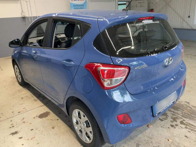 Hyundai i10 1.0 Trend blue — zdjęcie 3