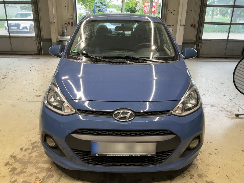 Hyundai i10 1.0 Trend blue — zdjęcie 9