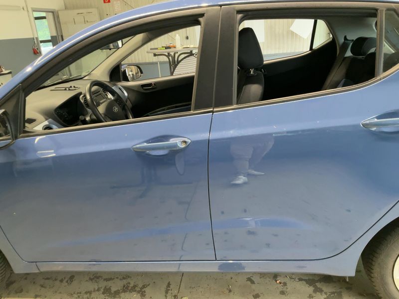 Hyundai i10 1.0 Trend blue — zdjęcie 4