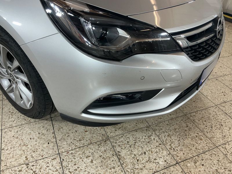 Opel Astra 1.6 CDTI DPF Dynamic Start&Stop 2019 – снимка 33