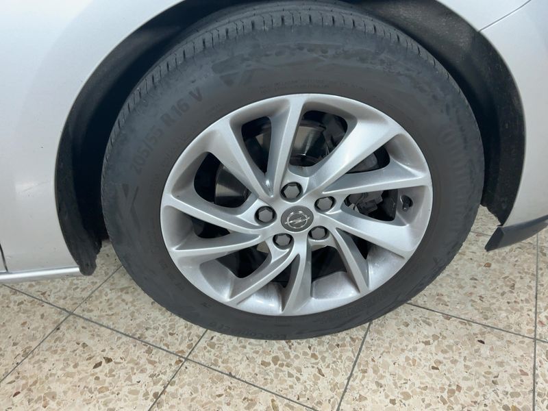 Opel Astra 1.6 CDTI DPF Dynamic Start&Stop 2019 – снимка 11